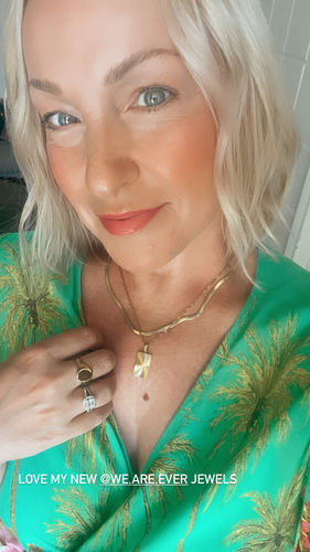 Customer photo review of Motion Pendant Necklace