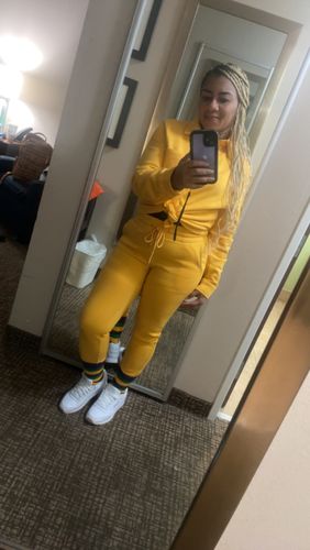 Customer photo review of Kemi Fleece Jogger Set (Yellow)