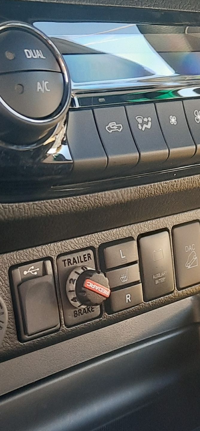 Customer photo review of Redarc TowPro + Redarc Wiring Kit +  Switch Insert