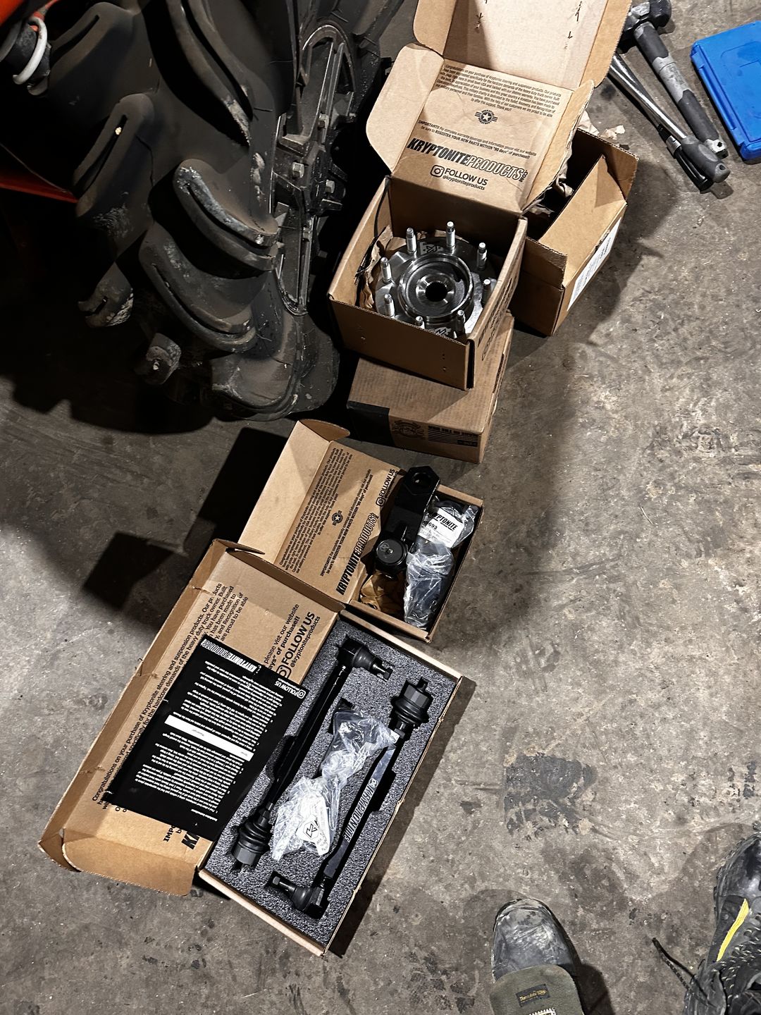 Customer photo review of 2001-2010 Duramax Death Grip Outer Tie Rods (KRTR10)