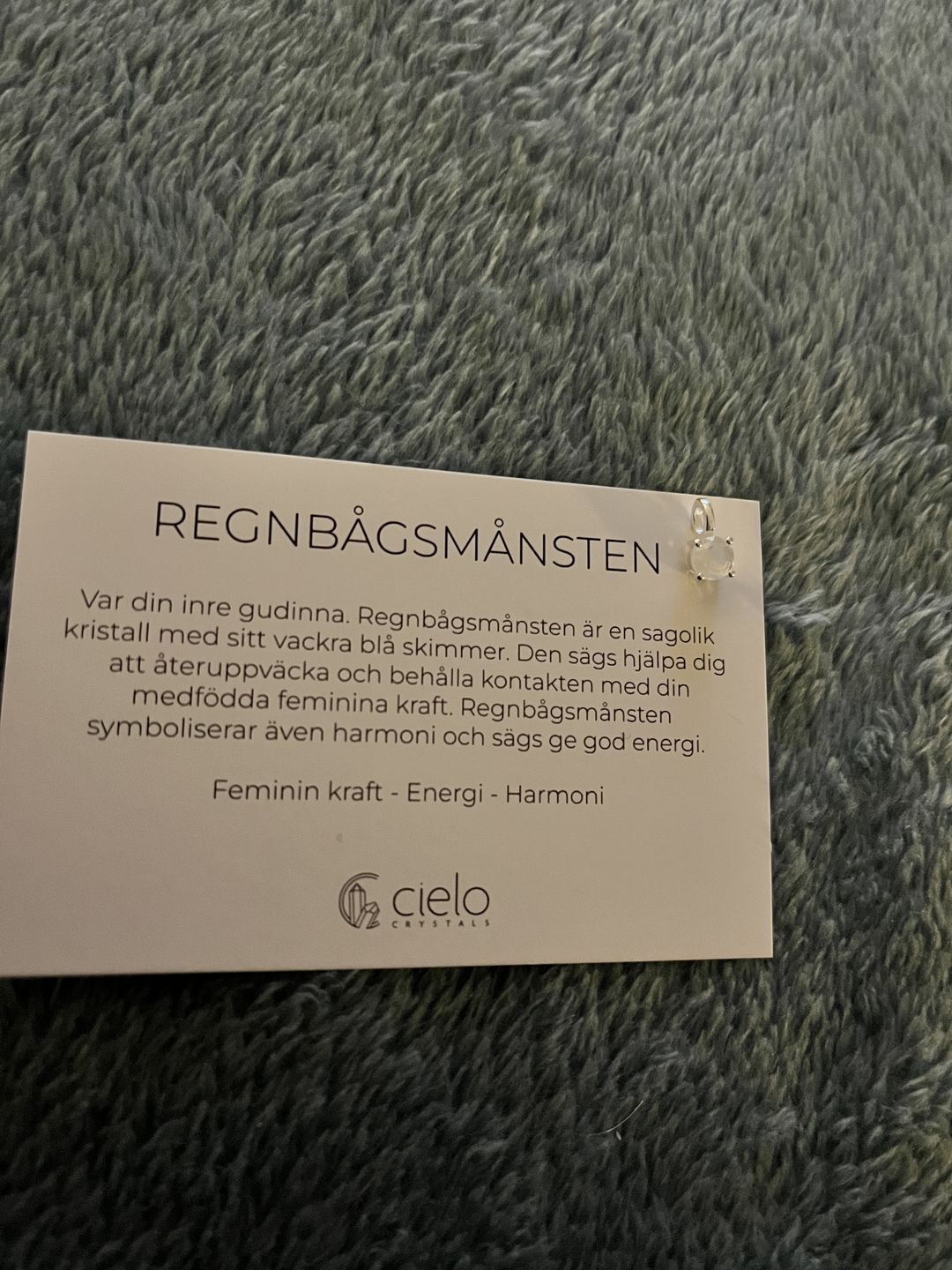 Customer photo review of Kristallberlock Månsten Silver