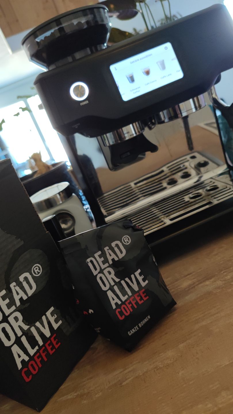 Customer photo review of DEAD OR ALIVE COFFEE Original – Kaffeebohnen, Medium-Dark Röstung, für Espresso & Filter, säurearm