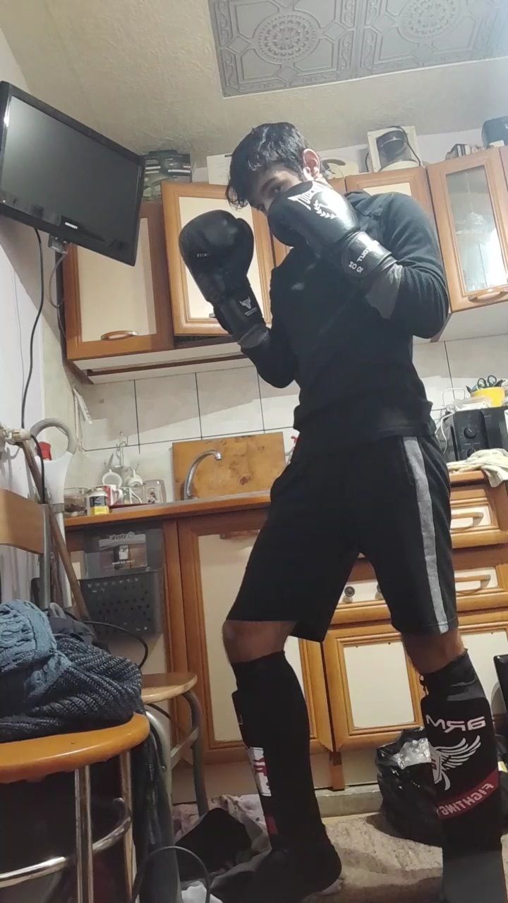 Customer photo review of Manusi Box Knockout Basic