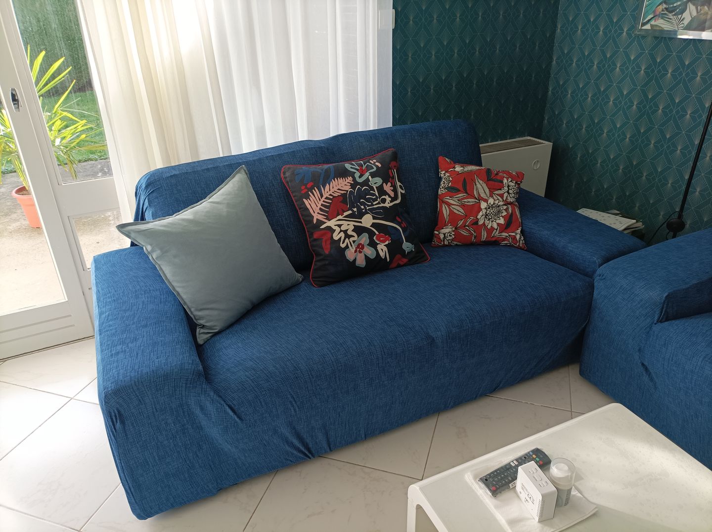 Customer photo review of Bleu - Housses Extensibles de Fauteuil et Canapé