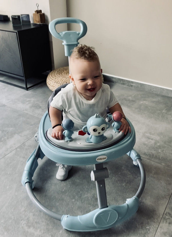 Customer photo review of Twinky Loopstoel Baby - Blauw