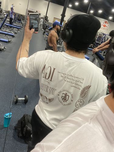 Customer photo review of Finalis 'IGA' Oversized Tee | White