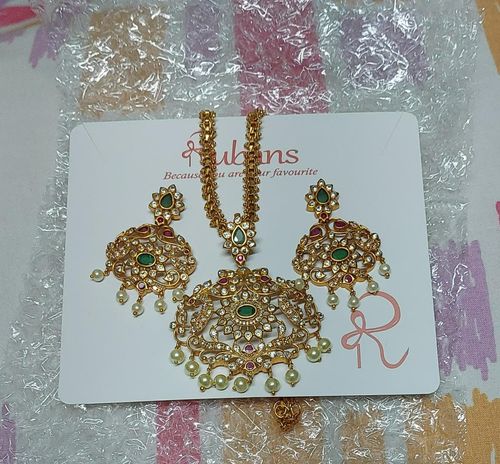 Customer photo review of Rubans Gold Plated Temple Necklace Set