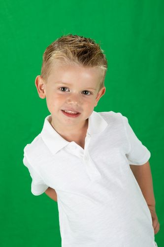 Customer photo review of Kate Hunter Green Solid Cloth Photography Fabric Backdrop(Backdrop only, the stand is not included.)