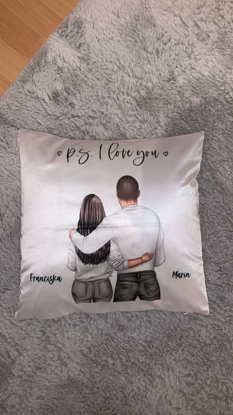 Customer photo review of Pärchen - Personalisiertes Kissen