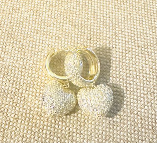 Customer photo review of HEART EARRINGS