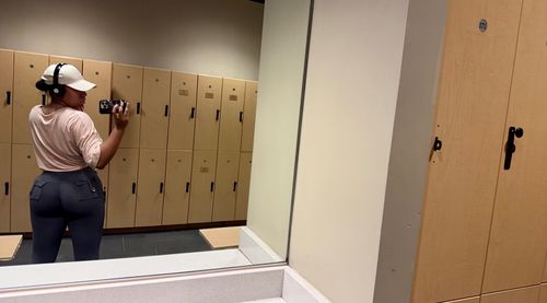 Customer photo review of Grey Pocket Scrunch Butt Leggings