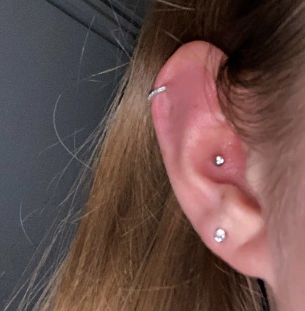 Customer photo review of Bright Diamond Ohrstecker | 18K vergoldet