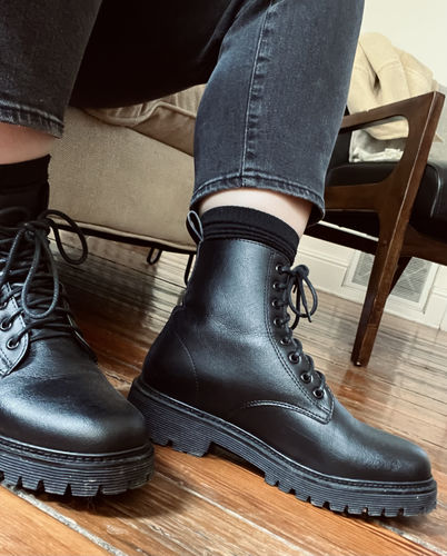 Customer photo review of The Noskin Combat Boot in black