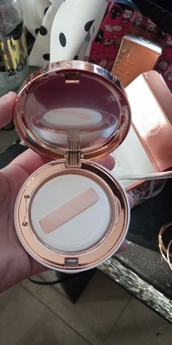 Customer photo review of O.TWO.O Silky & Moisturizing Setting Powder