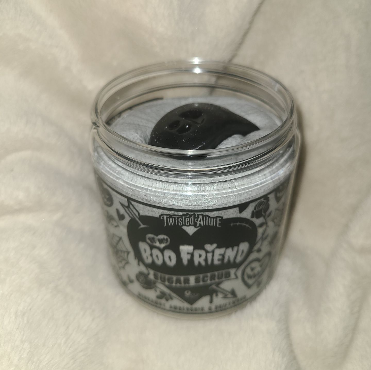Customer photo review of Be my Boo Friend sugar scrub