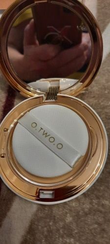 Customer photo review of O.TWO.O Silky & Moisturizing Setting Powder