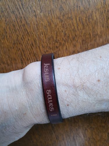 Customer photo review of Braunes Vintage Lederarmband Personalisierbar