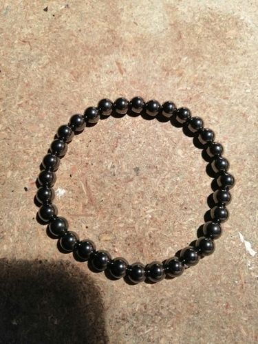 Customer photo review of Bracelet Hématite Bien-Être