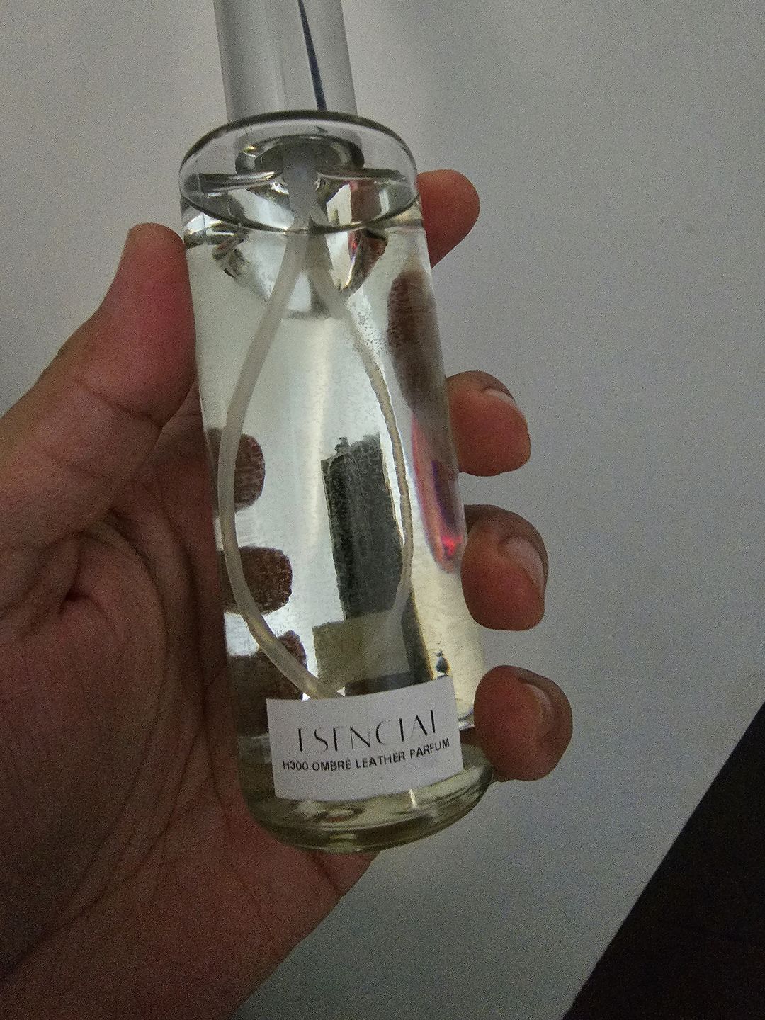 Customer photo review of H300 Inspirado en: Ombré Leather Parfum - Tom Ford