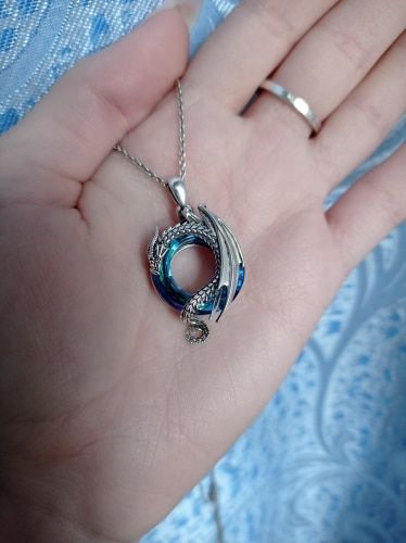 Customer photo review of Collier Dragon<br> Élégance Argentée (Argent)