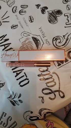 Customer photo review of O.TWO.O Honey Whisper Velvet Matte Lip Gloss