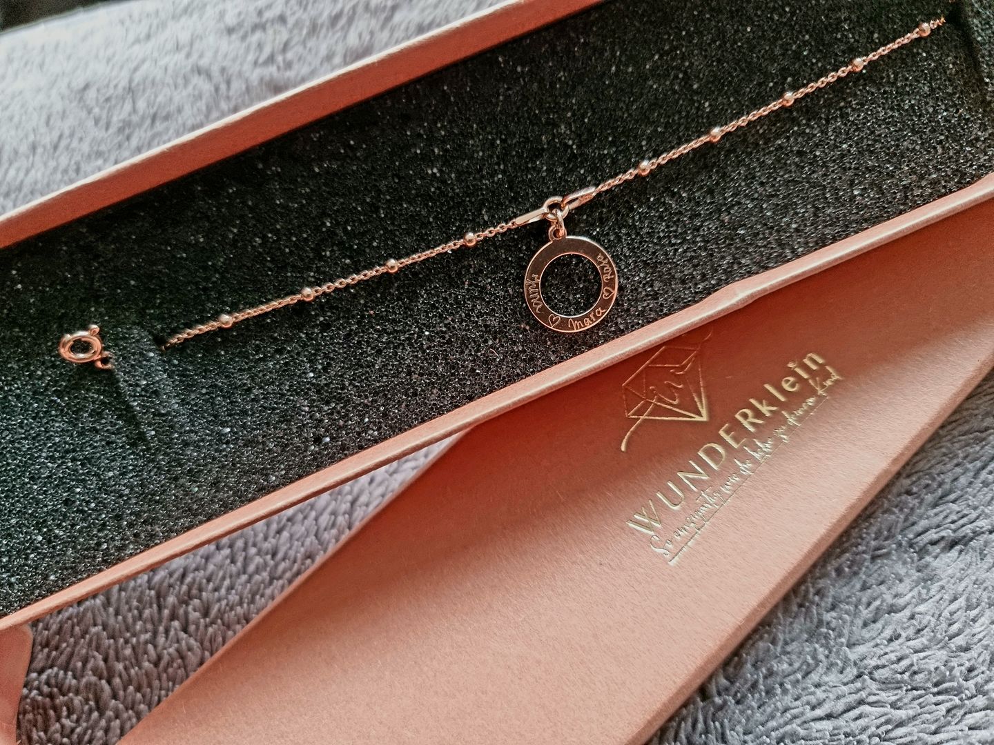 Customer photo review of Charm "Ewigkeitsring mit Gravur"