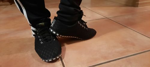 Customer photo review of Corrida Sneakers - Black