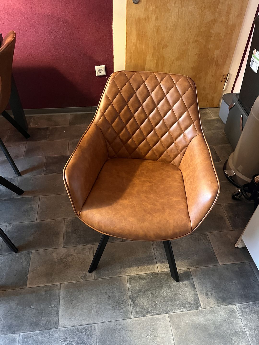 Customer photo review of Ringo Drehstuhl 180° mit Armlehne Cognac