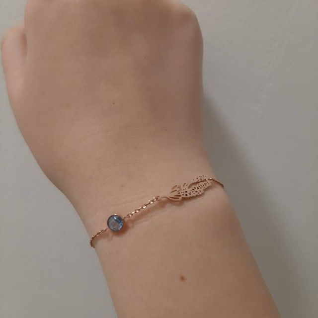 Customer photo review of Personalized Birthflower Bracelet