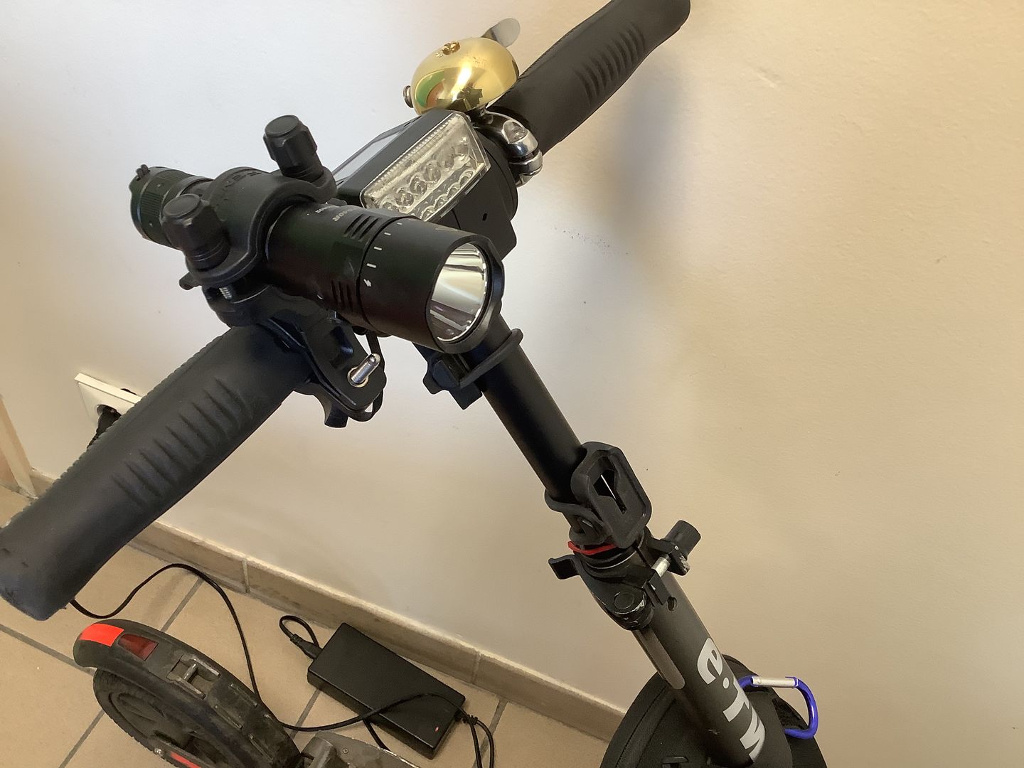 Customer photo review of Fenix Support guidon ALB-10 pour lampe Torche