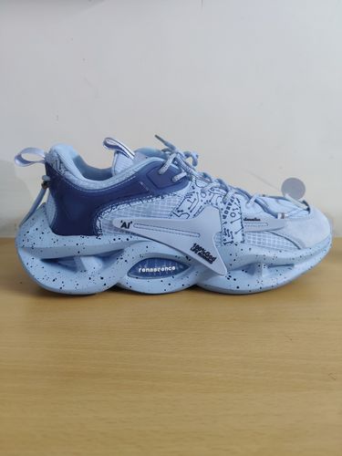 Customer photo review of Singalmaha Sky Sneaker