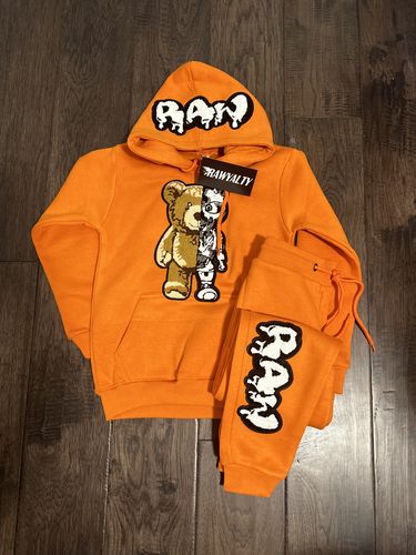 Customer photo review of Kids Teddy Robot Raw Drip White Chenille Hoodie and Jogger Set