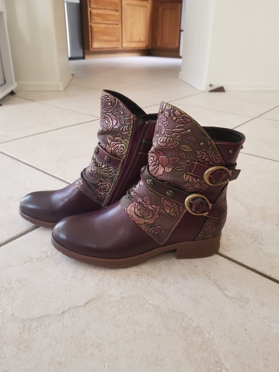 Customer photo review of Retro Painted Buckle Flat Shoes