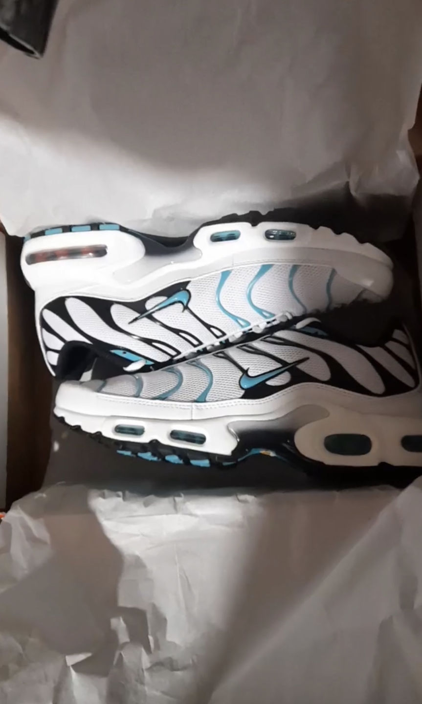 Customer photo review of Nike Air Max Plus TN Tiffany White Hyper Jade Men's