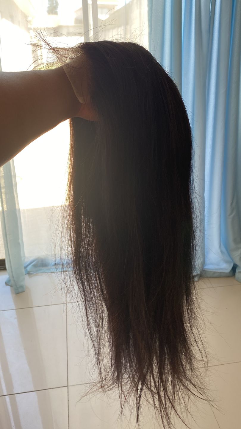 Customer photo review of Straight 20 inch wig