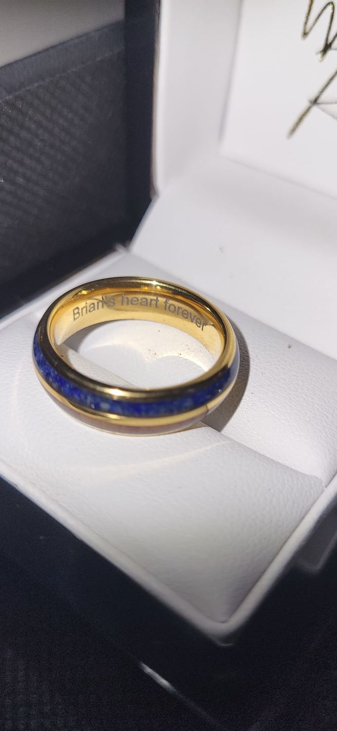 Customer photo review of The Golden Blue Wonder Ring Set