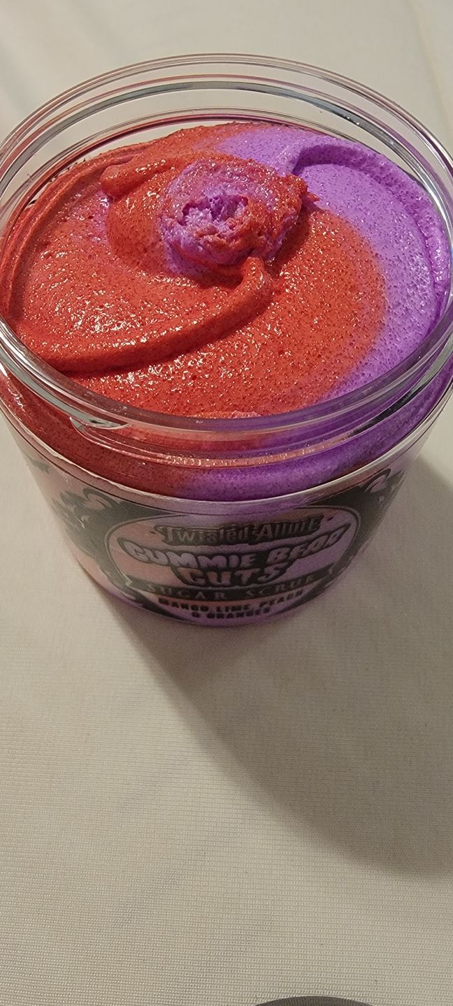Customer photo review of Gummie Bear Guts Sugar Scrub (Mango, Lime & Peaches)