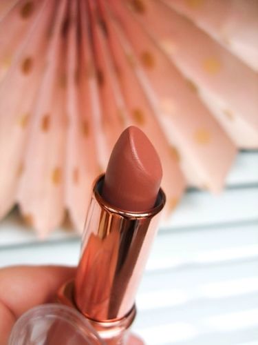 Customer photo review of O.TWO.O Matte Lip Glaze & Lipstick