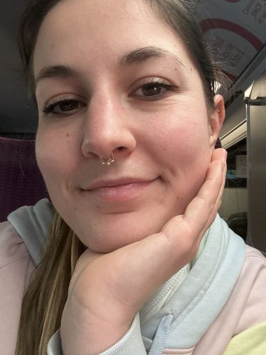 Customer photo review of Faux piercing Mariam