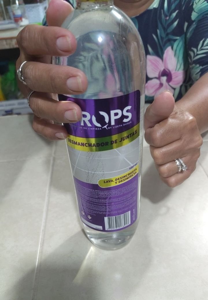 Customer photo review of Desmanchador de Boquilla 1000 ml