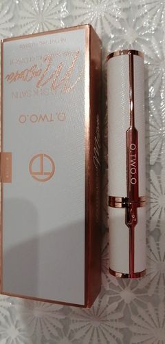 Customer photo review of O.TWO.O Gold Silk Satin Mascara