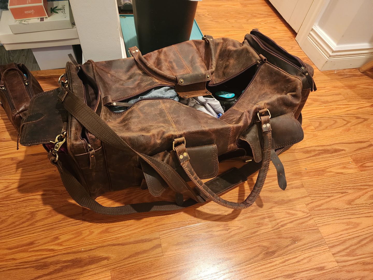 Customer photo review of Large Hunter Buffalo Leather Duffel Bag