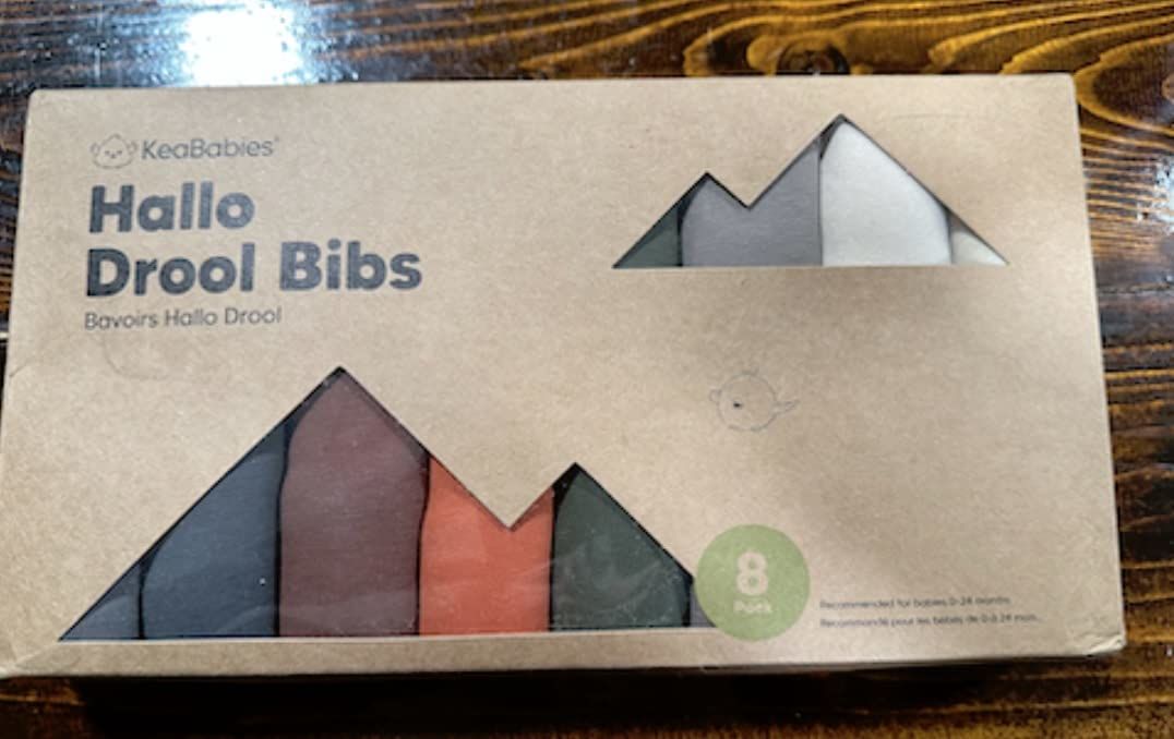 Customer photo review of 8-Pack Hallo Drool Bibs
