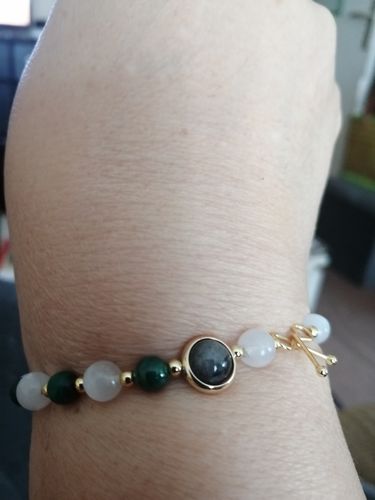 Customer photo review of Bracelet anti-douleur en malachite et pierre de lune | Or fin