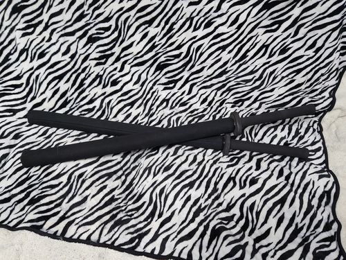 Customer photo review of חרב ספוג מרופדת שחורה 98 ס"מ ראש גמיש