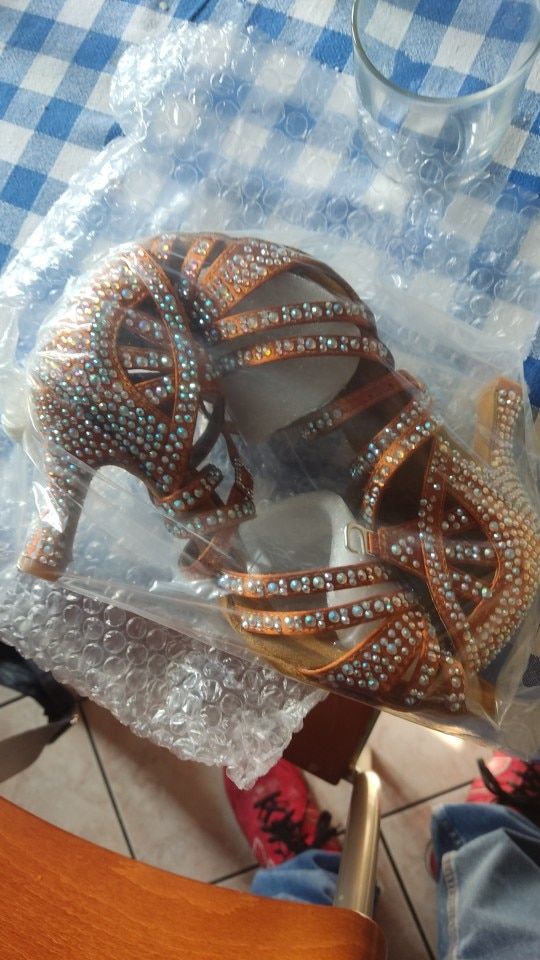 Customer photo review of Chaussures de danse latine en strass - Bellissima