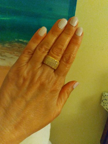 Customer photo review of Square micro-inlaid zirconium ring