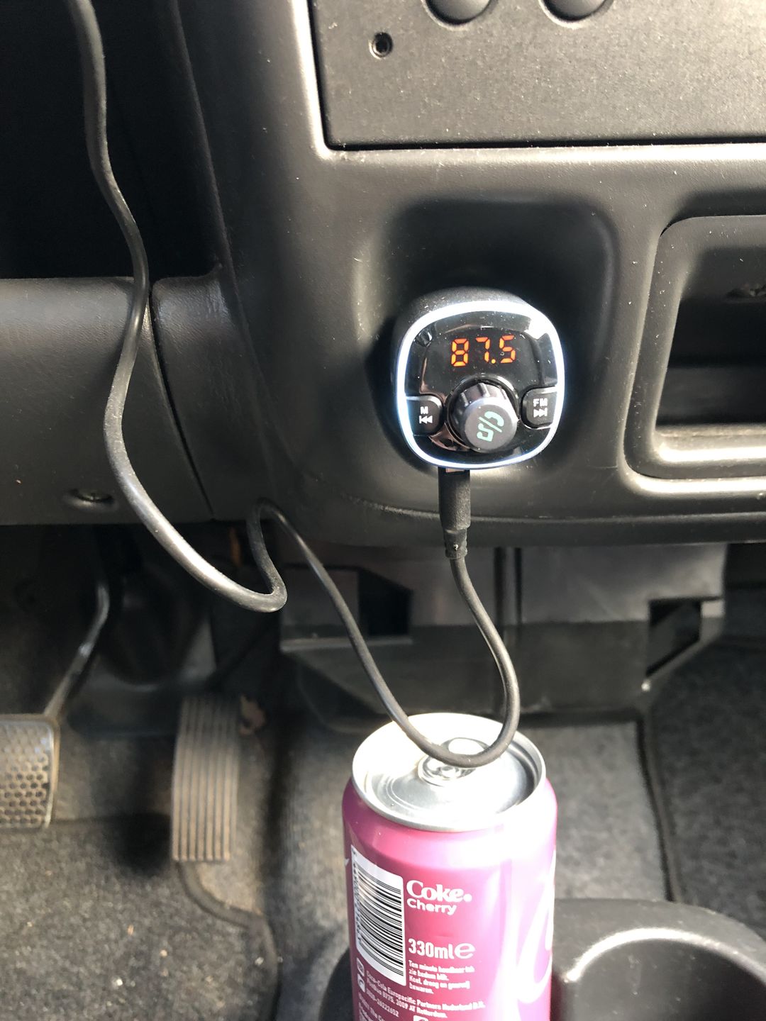Customer photo review of Wegman Bluetooth FM Transmitter - Bluetooth Carkit - Autolader USB C