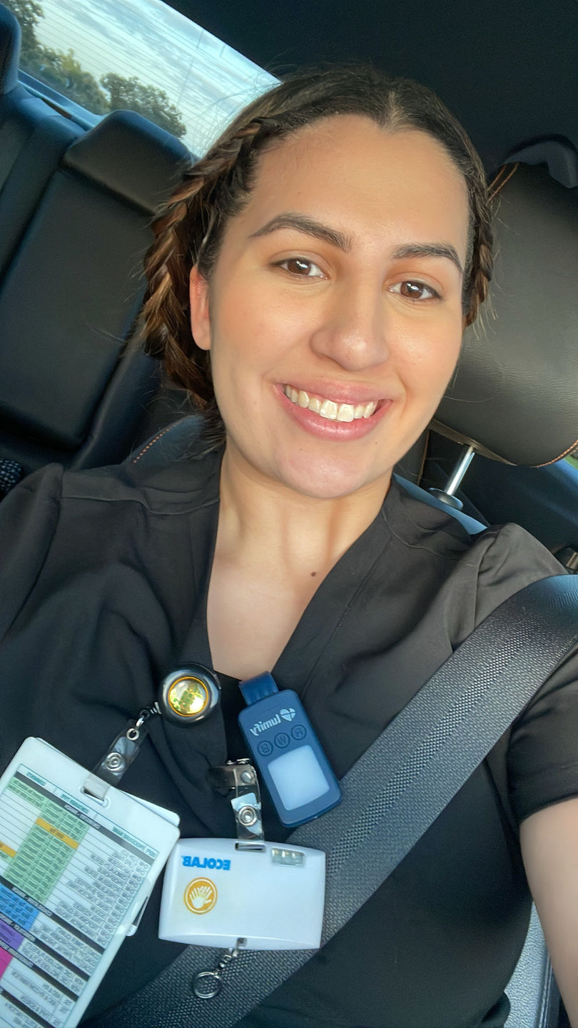 Customer photo review of uNight Light 2.0 + Underscrub Bundle