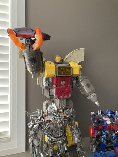 Customer photo review of FansToys FT-31B FT31B Magnum ( Wildrider of Stunticons, Menasor ) Fans Toys